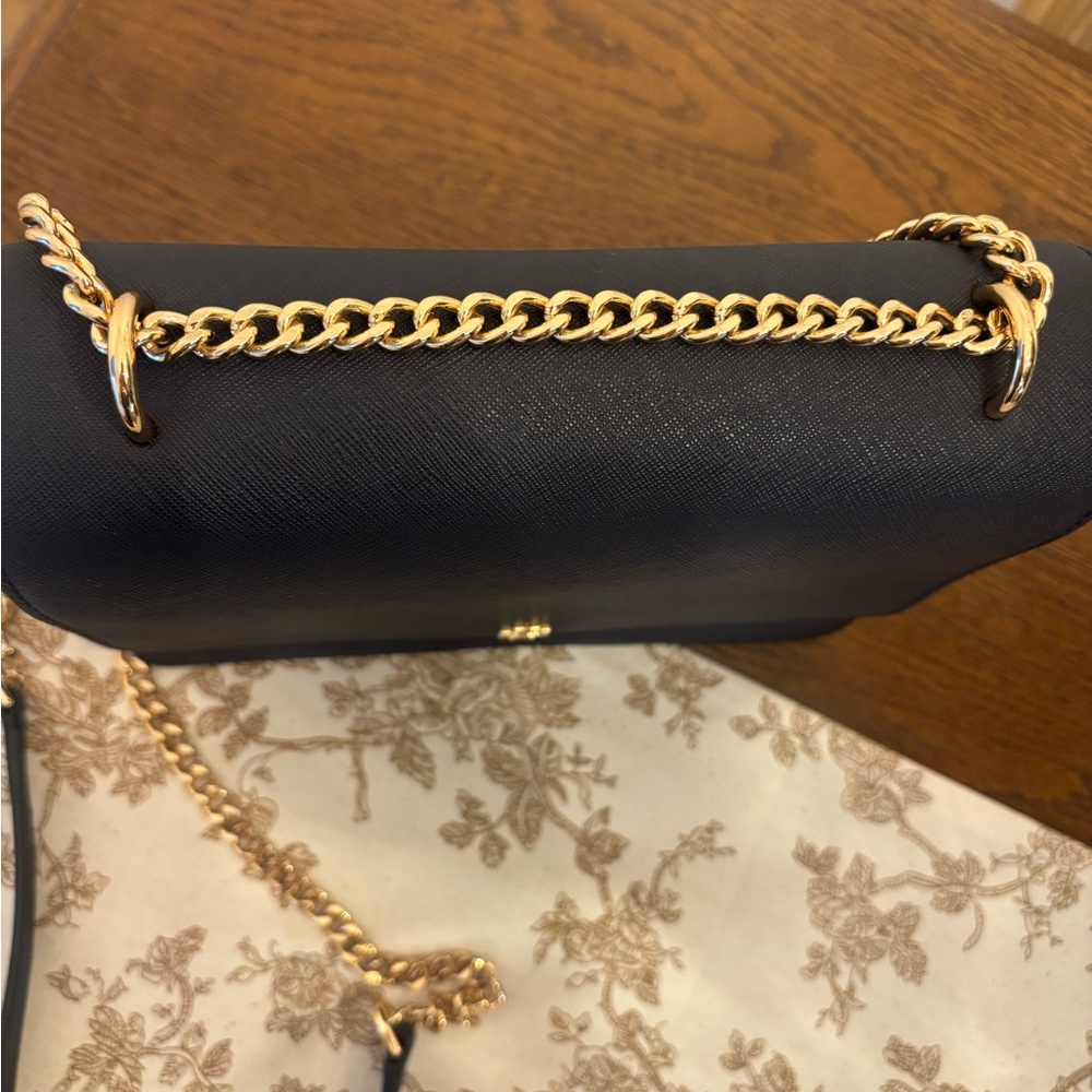 Tory Burch Navy Crossbody Bag with Gold Chain - Picture 2 of 11